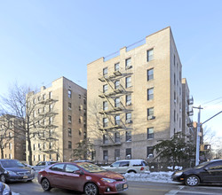 The Barclay in Flushing, NY - Building Photo - Building Photo