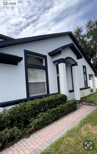 1410 Summergate Dr in Valrico, FL - Foto de edificio - Building Photo