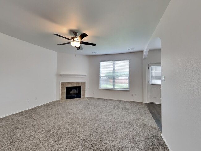 11840 Porcupine Dr in Fort Worth, TX - Building Photo - Building Photo
