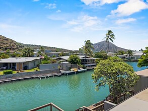 6370 Hawaii Kai Dr in Honolulu, HI - Building Photo - Building Photo