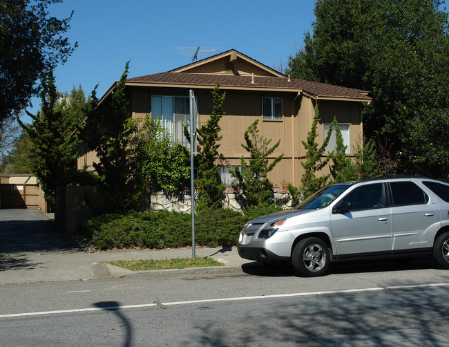 720-740 California Ave in Palo Alto, CA - Building Photo - Building Photo