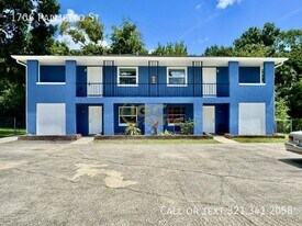 1706 Palmetto St in Titusville, FL - Building Photo