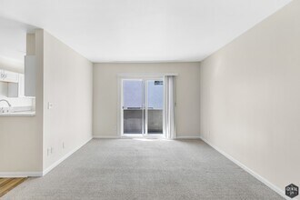 12618 Venice Blvd. in Los Angeles, CA - Building Photo - Building Photo
