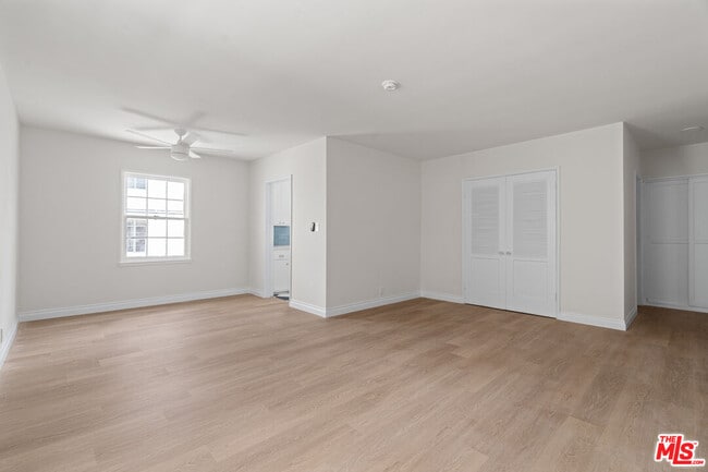 148 S McCarty Dr in Beverly Hills, CA - Building Photo - Building Photo