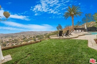 3485 Ridgeford Dr in Westlake Village, CA - Building Photo - Building Photo