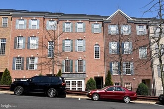 2344 Merseyside Dr in Woodbridge, VA - Building Photo - Building Photo