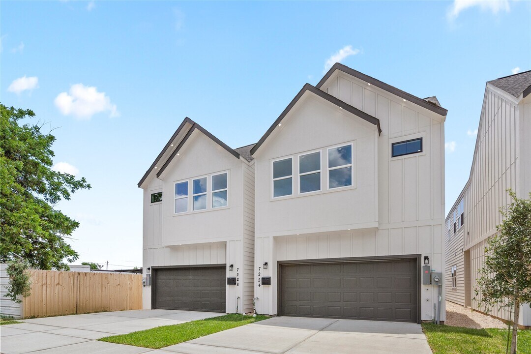 7224 Avenue B in Houston, TX - Building Photo