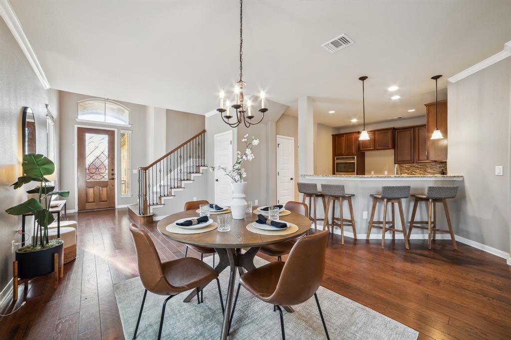 400 Hummingbird Ln in Austin, TX - Building Photo