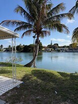 1054-1058-1058 SW 2nd St in Hallandale Beach, FL - Building Photo