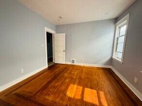 83 Marion St in Somerville, MA - Building Photo - Building Photo