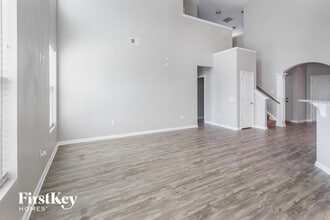 521 Lateleaf Dr in Moncks Corner, SC - Foto de edificio - Building Photo