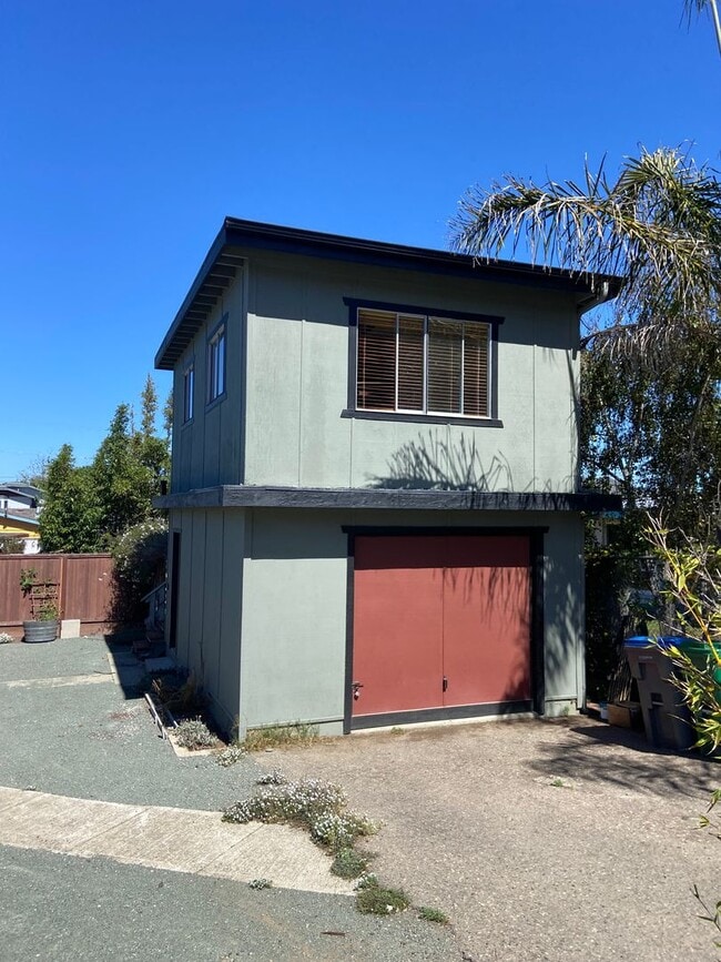 property at 338 Henrietta Ave