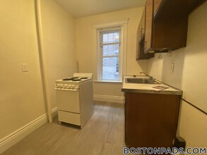 29 Park Dr in Boston, MA - Building Photo - Building Photo