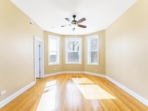 4706 W Adams St in Chicago, IL - Building Photo - Building Photo