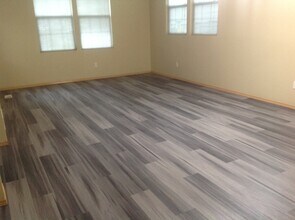 14362 NE 189th Ct in Woodinville, WA - Foto de edificio - Building Photo