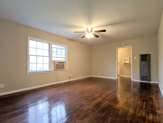 128 7th Ave N in Texas City, TX - Building Photo - Building Photo