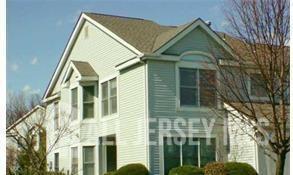 148 Stults Ln in East Brunswick, NJ - Building Photo