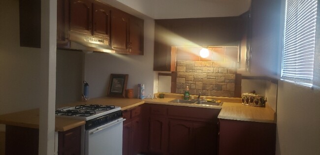 230 S B St in Exeter, CA - Building Photo - Building Photo