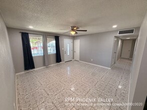 301 N 3rd St in Avondale, AZ - Building Photo - Building Photo