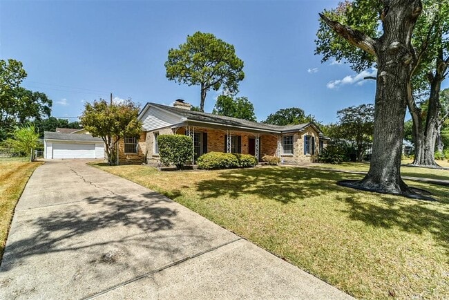 property at 3423 Ozark St