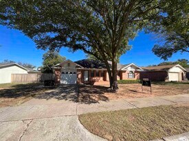 1308 Montgomery St in Wichita Falls, TX - Building Photo