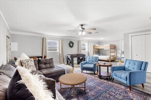 2361 Park Pl Dr in Gulfport, MS - Building Photo