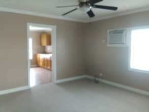 120 W DARBY ST in Bridge City, TX - Building Photo - Building Photo