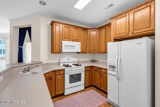 33 Cooper Ave in Long Branch, NJ - Building Photo - Building Photo