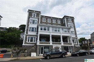 75 S Main St in Phillipsburg, NJ - Building Photo