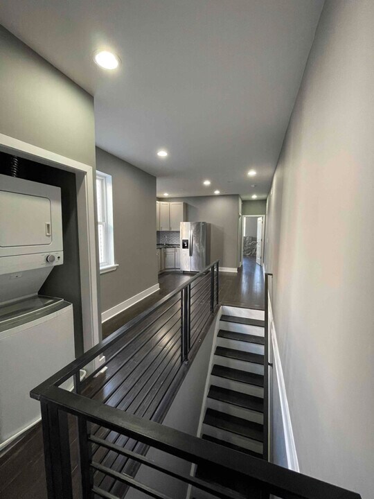 2105 N 8th St in Philadelphia, PA - Building Photo