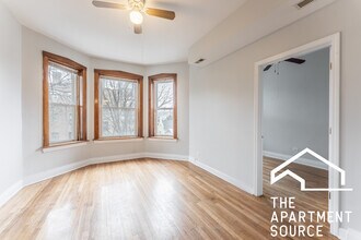 1317 W Foster Ave in Chicago, IL - Building Photo - Building Photo
