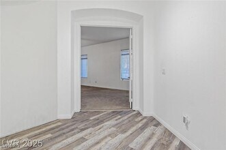 4630 Laguna Vista St in Las Vegas, NV - Building Photo - Building Photo