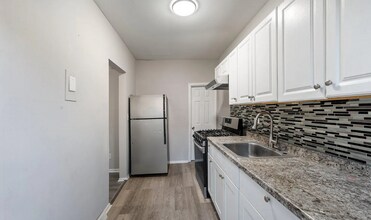 281 W Franklin St in Baltimore, MD - Building Photo - Building Photo