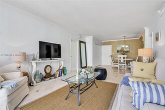 5700 Collins Ave in Miami Beach, FL - Building Photo - Building Photo