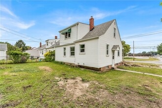 22750 Tracy Ave in Euclid, OH - Building Photo - Building Photo