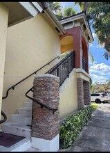 1005 NE 34th Ave in Homestead, FL - Building Photo - Building Photo