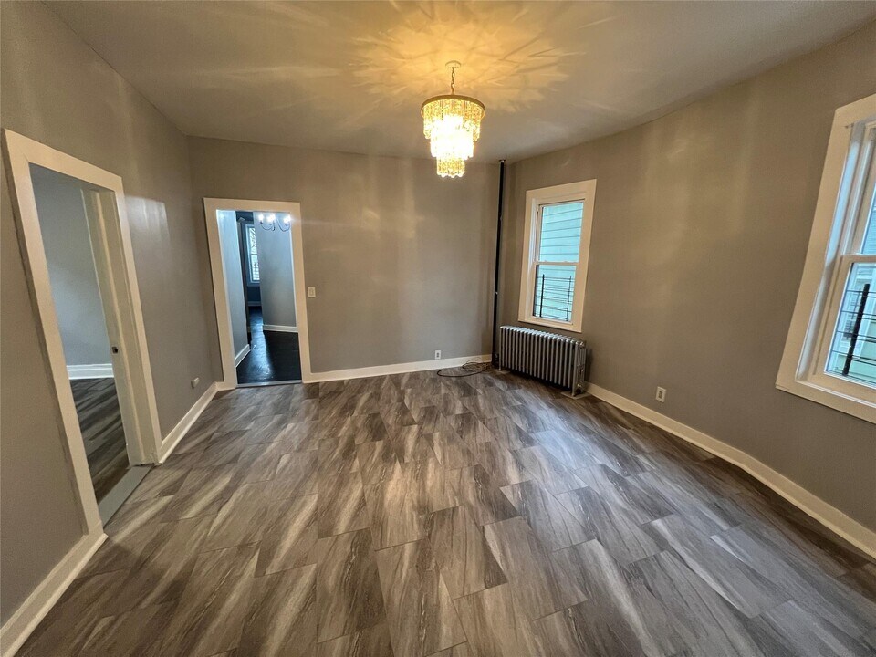 359 S 2nd Ave in Mount Vernon, NY - Building Photo