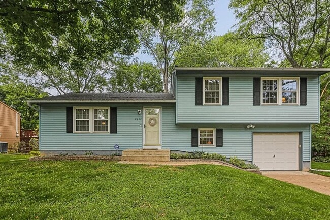 property at 8988 Buckskin Ct