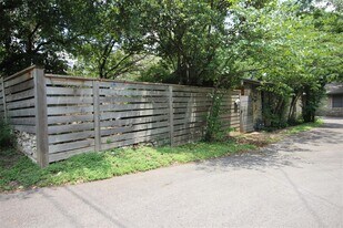 2207 W 12th St in Austin, TX - Building Photo