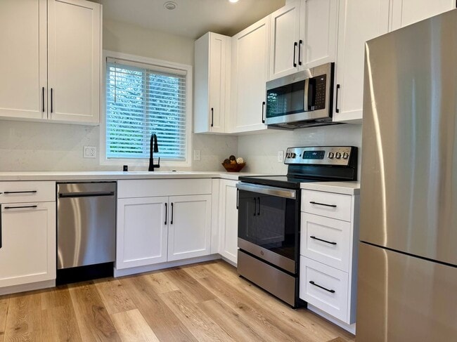 33 Don Gabriel Way in Orinda, CA - Building Photo - Building Photo