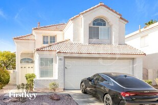 8041 Hilliard Ave in Las Vegas, NV - Building Photo