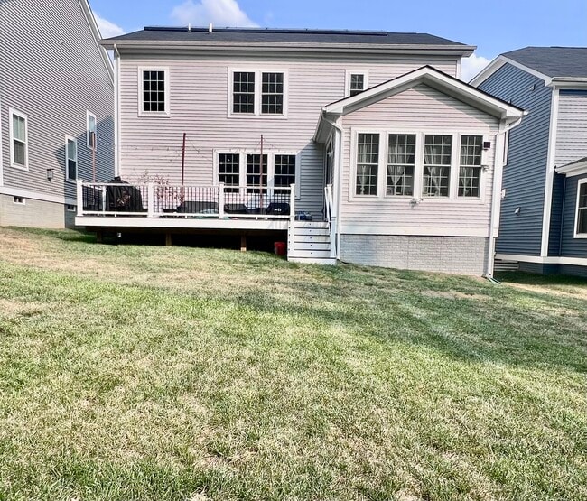 154 Boxelder Dr in Stafford, VA - Foto de edificio - Building Photo