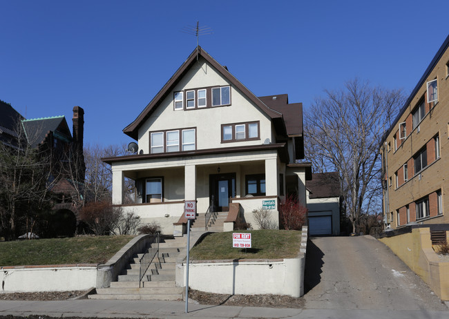 1806 Lasalle Ave in Minneapolis, MN - Foto de edificio - Building Photo