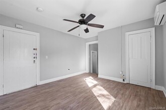 19 Barclay St in Poughkeepsie, NY - Building Photo - Building Photo