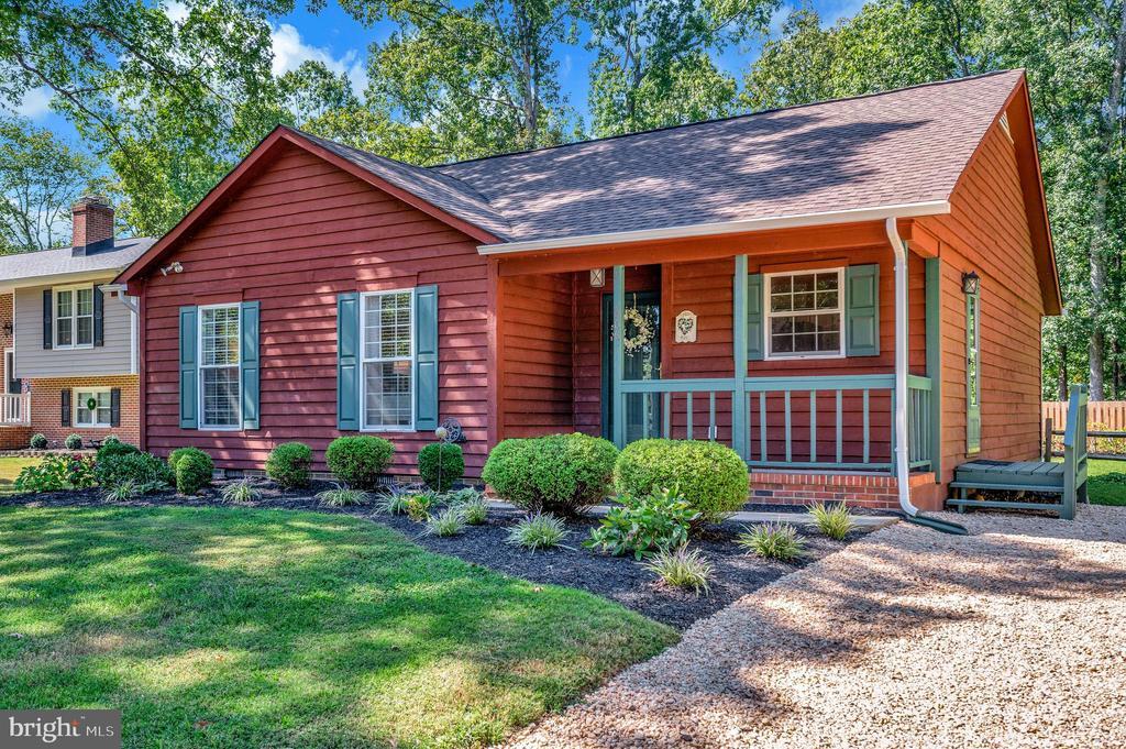 206 Pleasants Dr in Fredericksburg, VA - Building Photo