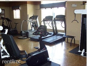 765 Denali Way-Unit -APT 103 in Charlottesville, VA - Foto de edificio - Building Photo