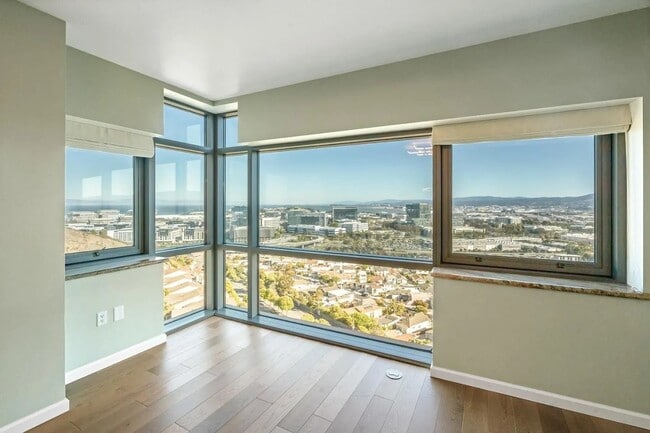 property at 1 Mandalay Pl