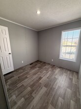 325 Trillum Trail in Oxford, MI - Building Photo - Building Photo