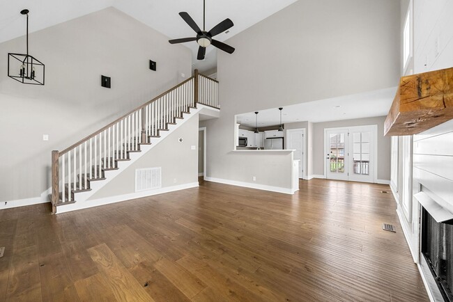 property at 646 Appomattox Ct