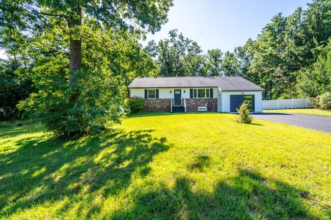 property at 5 Sleepy Ct